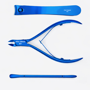 Kit professionnel de 3 pinces à cuticules en acier inoxydable avec lame tranchante et ouverture large pour coupe-ongles et repousse-cuticules des doigts et des orteils - Product Image 2