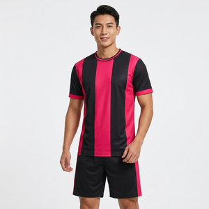 ชุดเสื้อฟุตบอลชาย กางเกงขาสั้น สีดำชมพูลายทาง โพลีเอสเตอร์ 100% ระบายเหงื่อได้ดี คอกลม แขนสั้น - Product Image 2