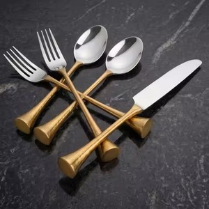 Ensemble de couverts de luxe en acier inoxydable pour une excellence culinaire - Product Image 6