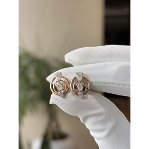 Modernos Pendientes de Oro Fino de 14K con Diseño de Triple Pera Circular y Circonitas Cultivadas en Laboratorio de 0.70 Ct, Certificados por IGI, Joyería de Lujo para Mujer - Product Image 5