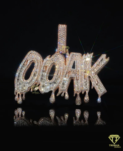 จี้เพชรโมอิสซาไนต์แบบกำหนดเอง "DOAK" สร้อยคอฮิปฮอปประดับเพชรเต็มตัว ตัวอักษรแบบหยดน้ำ เครื่องประดับสุดหรู เป็นของขวัญ - Product Image 4