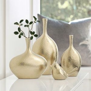 Vase à fleurs en métal doré de luxe contemporain, élégant accent décoratif pour l'intérieur de la maison, pour la table à manger, la décoration du salon - Product Image 5