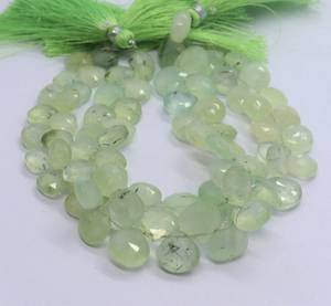 Cuentas facetadas de prehnita natural AAA en forma de corazón de 9 a 10 mm, cuentas de piedras preciosas de prehnita, hilo de 8 pulgadas, forma de corazón facetada de alta calidad - Product Image 1