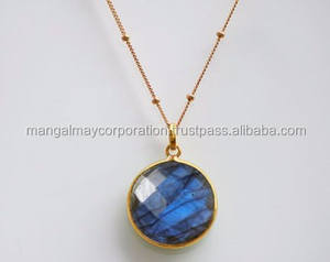 Dernier arrivage Collier ovale en pierre Labradorite Multu Flashy de 15 mm en laiton plaqué argent serti de lunette - Product Image 3