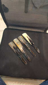 ฮอร์นรองเท้าหนังวัวควายโมราขัดเงา25ซม. สีดำและสีขาวสไตล์ธรรมชาติ - Product Image 2