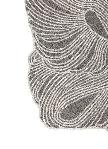 Tapis en laine fait main sur mesure, forme libre, inspiré de la nature, couleur gris, poils longs, tufté à la main, luxe, antidérapant, PET - Product Image 3