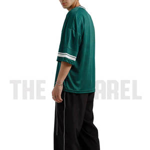 เสื้อเบสบอลคอกลมแบบสั่งทำขายส่ง พิมพ์ลายแบบซับลิเมชั่นเต็มตัว เสื้อทีมคอกลม ผลิตจากผ้าโพลีเอสเตอร์ตาข่ายแห้งเร็ว - Product Image 3