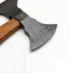 Hacha de doble cabeza de acero de Damasco hecha a mano de grado DIY de Steel Craft International con mango de madera de fresno de 4 pulgadas - Product Image 3