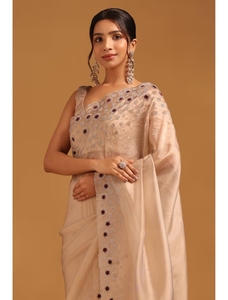 Sari Beige para Mujer KV con Adornos de Tela y Lentejuelas, con Blusa Sin Coser - Product Image 1