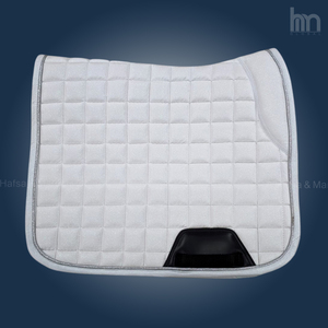 Conjunto Ecuestre de Sobrejubilla Blanca Brillante para Doma Clásica con Botas de Protección y Cascos, Logotipo Personalizado y Ribete de Cordón Plateado - Product Image 2