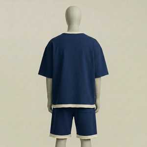 ชุดเสื้อยืดโอเวอร์ไซส์สีน้ำเงินและกางเกงขาสั้นสำหรับผู้ชาย พิมพ์ลายโลโก้ ชุดลำลองฤดูร้อนสองชิ้น ทรงหลวม สไตล์สตรีทแวร์ ชุดเข้าชุด - Product Image 5