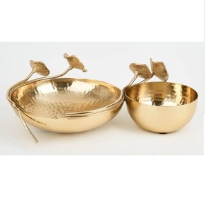Bol de service décoratif de table, aspect traditionnel, en métal poli brillant, pour fruits, chocolats, dattes - Product Image 1