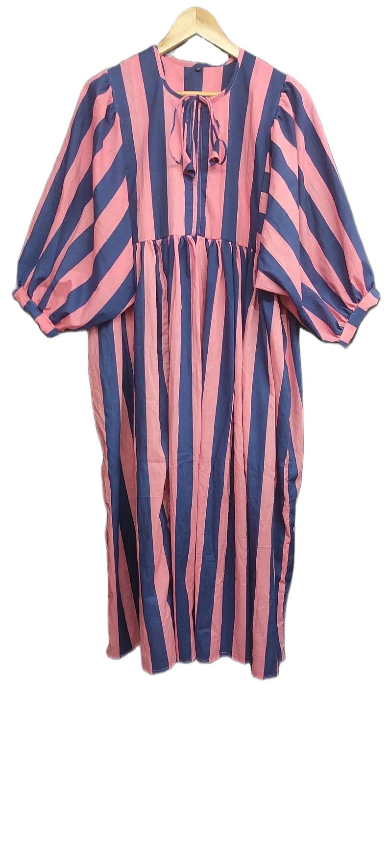 สีน้ำเงิน