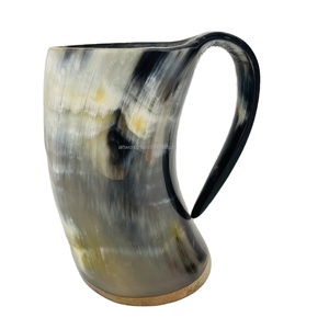 Chope à bière artisanale originale en corne de buffle polie, authentique, très demandée, idéale pour les alcools, best-seller. - Product Image 1