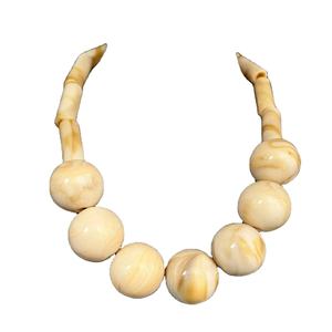 Colliers de perles en résine sur mesure Bijoux de style religieux pour les magasins d'accessoires de créateur et de mode pour les cadeaux - Product Image 1