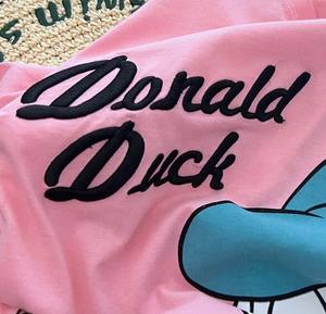 Vente en gros de t-shirts décontractés en coton pour femmes, coupe ajustée, col rond, logo personnalisé, différentes couleurs, taille XL disponible, anti-plis - Product Image 3