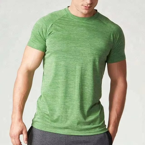 เสื้อยืดแขนสั้นทรงสปอร์ตสีเขียวสำหรับผู้ชาย เหมาะสำหรับออกกำลังกาย วิ่ง เล่นกีฬา เนื้อผ้าเบาสบาย ระบายอากาศได้ดี สวมใส่สบายๆ ได้ทุกโอกาส - Product Image 4