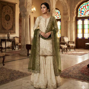 Traje Sharara de Seda con Bordado Intenso, Kurti de Manga Larga y Dupatta – Atuendo Festivo para Bodas - Product Image 1