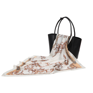 Elegante Pañuelo Cuadrado de Seda con Estampado Floral Blanco Melocotón, Accesorio de Moda Multifuncional para Mujer, Todas las Temporadas - Product Image 5
