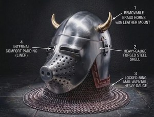 Casque médiéval antique à visage de cochon avec cornes plaquées or, armure en acier, gilet de mailles, thème animal, objet de collection - Product Image 2