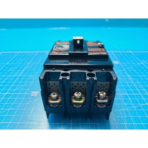 Interruptor Diferencial Fuji EG53B 30A Usado Como Está, Piezas de Equipos Semiconductores de Época - Product Image 3
