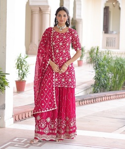 Salwar Kameez ethnique traditionnel indien en Georgette avec broderie de sequins pour les mariages et les occasions spéciales pour femmes, tenue de soirée - Product Image 1