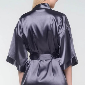 Kimono de Barbier Premium Confortable et Imperméable en Nylon Soyeux pour Client, Robe de Coiffure et de Spa pour Salon de Coiffure - Product Image 6