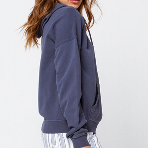 Sweat à capuche OEM surdimensionné 100 % coton molletonné pour femme, design épaules tombantes, idéal pour l'hiver, avec option de vente en gros OEM - Product Image 3