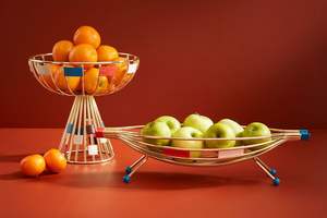 Plateau de service décoratif en laiton de style vintage avec gravure florale à la main pour table à manger - Product Image 2