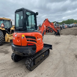 Mini-excavatrice Kubota KX040-4 avec moteur et boîte de vitesses - Puissance compacte 4170 kg, 1000-2500 heures pour applications polyvalentes - Product Image 6
