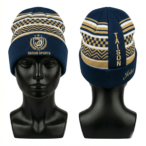Gorro de Fútbol Femenino, 280 GSM, Tejido Acrílico Premium, Azul Marino y Dorado, Panel a Cuadros, Puño con Rayas, Logotipo Bordado, Diseño Jacquard Personalizado - Product Image 5
