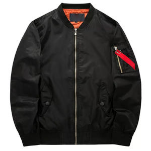 แจ็คเก็ตบอมเบอร์ผู้ชายขายดีประจำฤดูหนาว พร้อมงานปัก โพลีเอสเตอร์ 100% สีและสไตล์ตามสั่ง บริการ OEM - Product Image 6