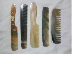 Peignes faits main en corne de buffle sur mesure pour salons de coiffure et coiffeurs, à revendre en tons bruns - Product Image 3