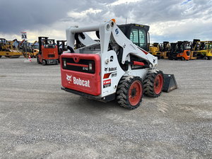 Cargadora Compacta S740 2018 de Dos Velocidades y Alto Flujo con Cabina Cerrada, Máquina de Construcción de Alto Rendimiento - Product Image 3