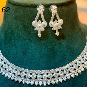 Último Modelo de MOLL JEWELLERS, Conjunto de Collar y Aretes Florales de Aleación Chapada en Oro de 24K, con Circonitas, para Mujer, Regalo de Boda, Joyería India de Moda - Product Image 1