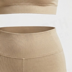Conjunto de Yoga sin Costuras para Mujer, Top Deportivo Beige con Espalda Cruzada y Leggings de Cintura Alta, Conjunto de 2 Piezas para Gimnasio - Product Image 5