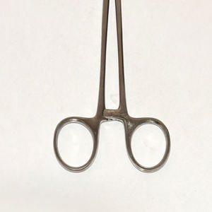 Pinzas Mayo-Hegar de Alta Calidad en Acero Inoxidable con Certificación CE e ISO para Pesca con Mosca - Product Image 3