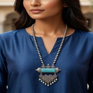 DIVYORO CLASSIC Collier en argent oxydé avec pendentif rectangulaire turquoise pour femme, longueur réglable, anniversaire - Product Image 4