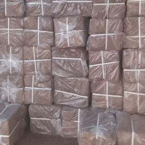 Jucor Tourbe Écologique du Kerala - Bloc Décoratif à Motif Traditionnel pour Plantation Haute Qualité Modèle 001 - Product Image 3