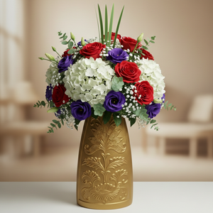 Florero de Metal Dorado con Relieve de Lujo, Elegante Diseño Floral, Hecho a Mano, Decoración Moderna para el Hogar, Centro de Mesa, Unidad Individual - Product Image 1