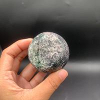 Sphère d'agate de raisin naturelle de 5 cm, pierre de cristal polie pour l'affichage décoratif et les sculptures de collection