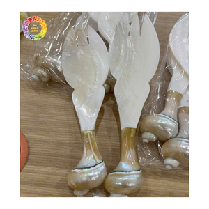 Cuchara para caviar de nácar con mango largo, pulido espejo, diseño vintage, elegante y lujosa. - Product Image 1