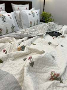 Beautiful Hand-block <b>Printed</b> <b>Botanical</b> Floral Jaipuri Cotton Dohar / Quilt Set | Reversible Light AC Blanket With Covers - Product Image 5