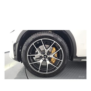 Mercedes-Benz GLC-Class AMG GLC43 4MATIC Coupé Modèle de septembre 2021 avec 106 878 km, boîte automatique, conduite à gauche, caméra de recul - Product Image 5