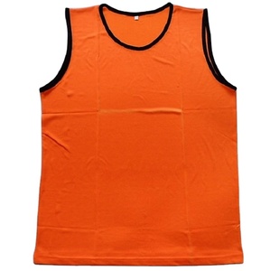 Chalecos de Entrenamiento de Fútbol 100% Poliéster Malla Color Personalizado Impresión Serigráfica Servicio OEM Unisex Adultos Tiempo de Entrega de Muestra de 7 Días - Product Image 1