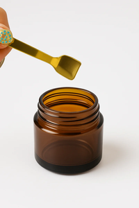 Outil de dosage compact pour résine de Shilajit avec construction en acier inoxydable pour les applications de stockage de produits - Product Image 6