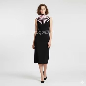 Fabricante personalizado de collar de cuero sintético rosa con flecos y lazo - Product Image 1