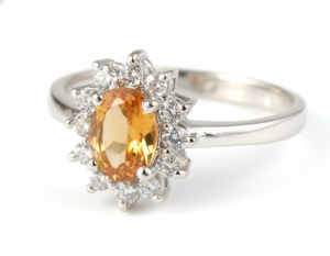 Anillo de Compromiso de Plata 925 con Baño de Rodio y Citrino para Mujer, Diseño en Forma de Flor con Engaste de Puntas - Product Image 3