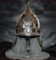 Casque d'armure turc antique du Moyen-Orient en métal avec chaîne d'aventail, design ottoman médiéval, technique de moulage