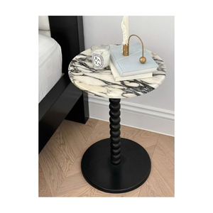 Table d'appoint moderne pour salon, table d'appoint élégante, nouveau design, table basse en marbre avec structure en métal doré - Product Image 5